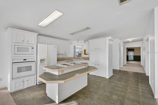 332 MARSH LANDING LOOP, Oak Hill, FL 32759