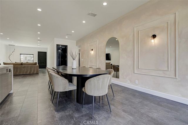 10823 Parr, Sunland, CA 91040