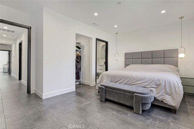 10823 Parr, Sunland, CA 91040