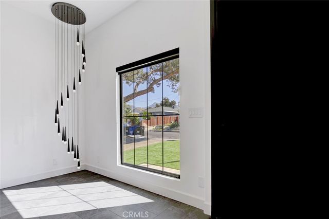 10823 Parr, Sunland, CA 91040