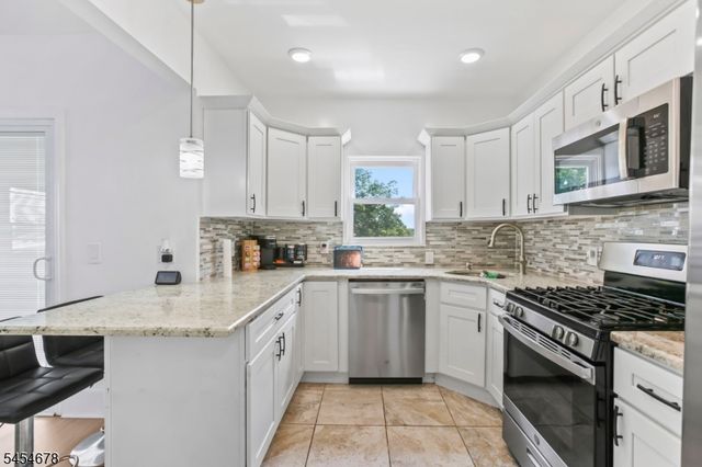 170 Hillside Ter, Irvington Twp., NJ 07111