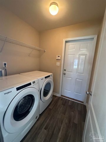 9527 Laramie Dr, Pensacola, FL 32506