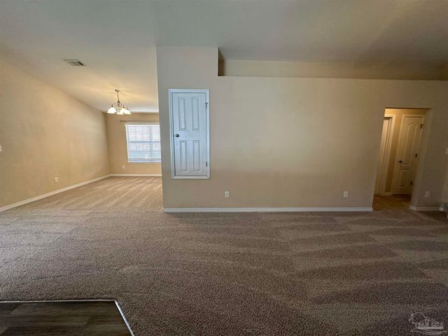 9527 Laramie Dr, Pensacola, FL 32506