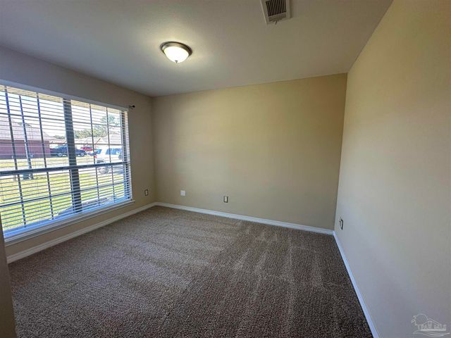 9527 Laramie Dr, Pensacola, FL 32506