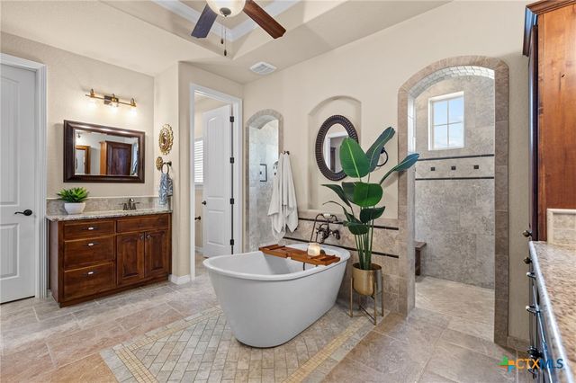 638 Cambridge Drive, New Braunfels, TX 78132