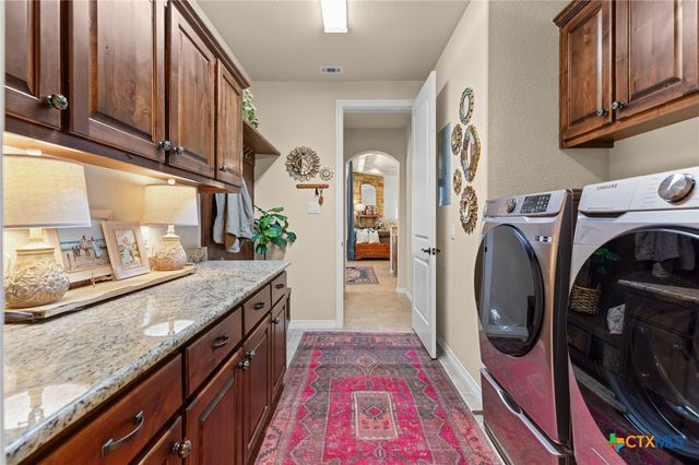 638 Cambridge Drive, New Braunfels, TX 78132