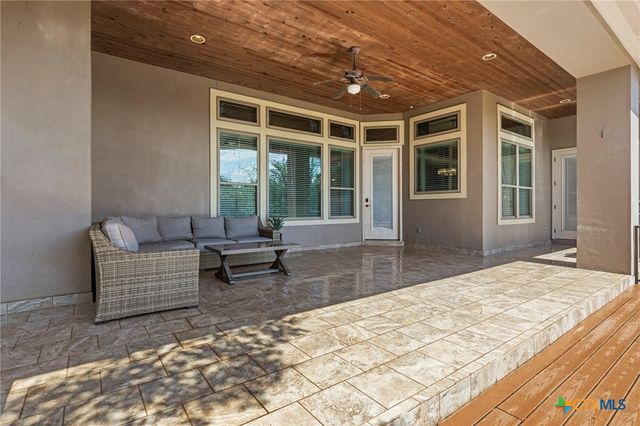 638 Cambridge Drive, New Braunfels, TX 78132