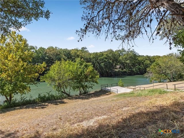 638 Cambridge Drive, New Braunfels, TX 78132