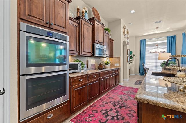 638 Cambridge Drive, New Braunfels, TX 78132