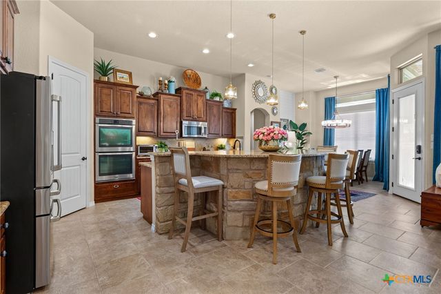 638 Cambridge Drive, New Braunfels, TX 78132