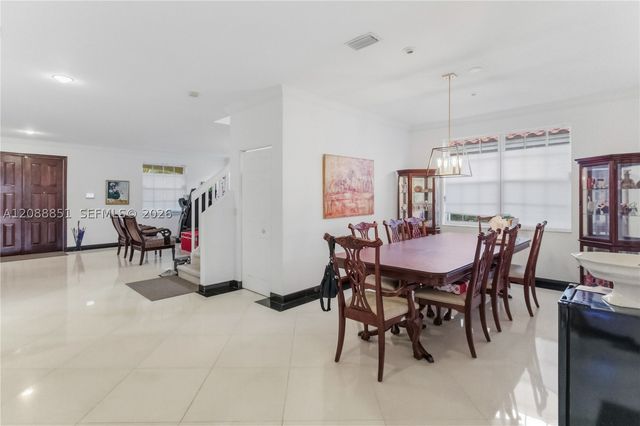 1642 Blue Jay Cir, Weston, FL 33327