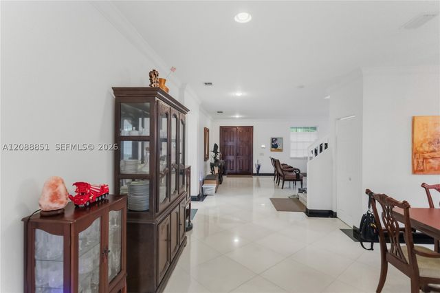 1642 Blue Jay Cir, Weston, FL 33327