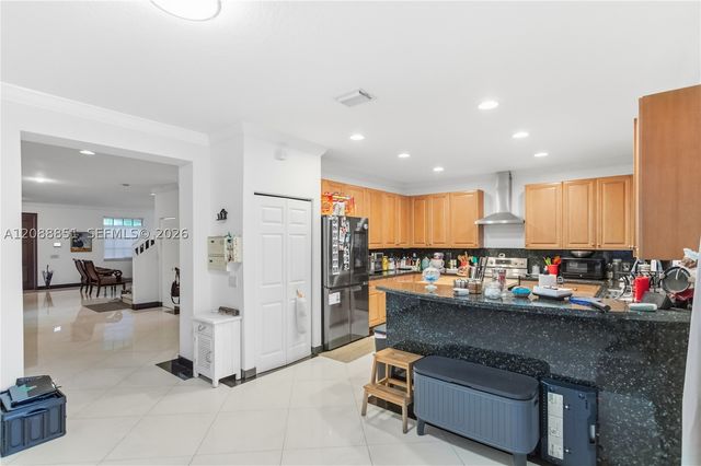 1642 Blue Jay Cir, Weston, FL 33327