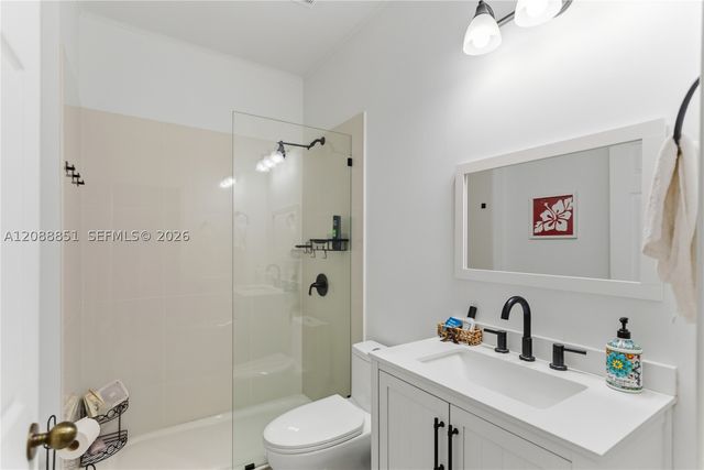 1642 Blue Jay Cir, Weston, FL 33327