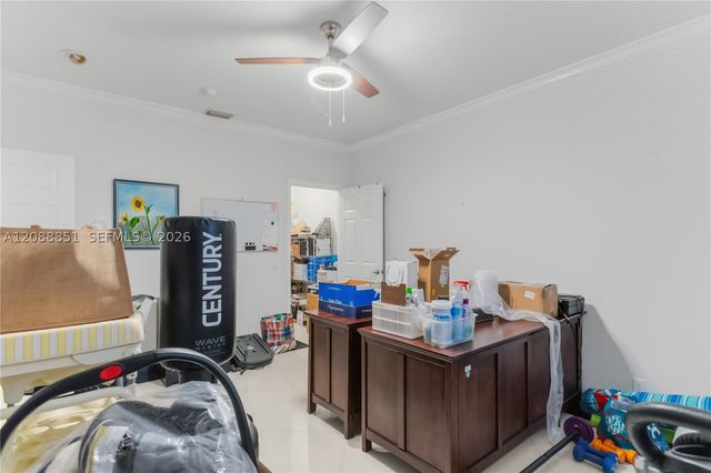 1642 Blue Jay Cir, Weston, FL 33327