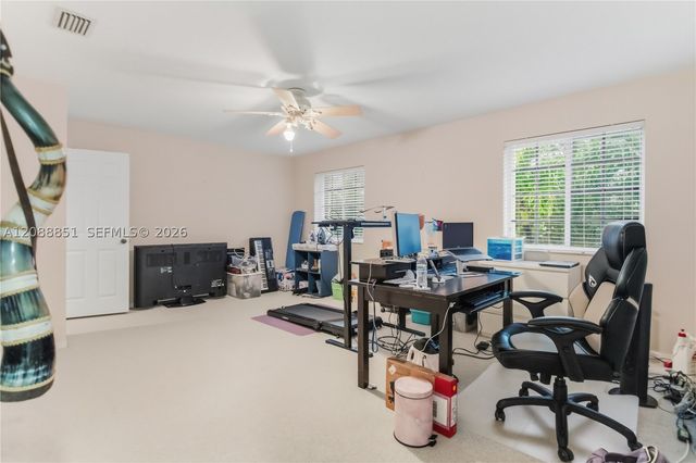 1642 Blue Jay Cir, Weston, FL 33327