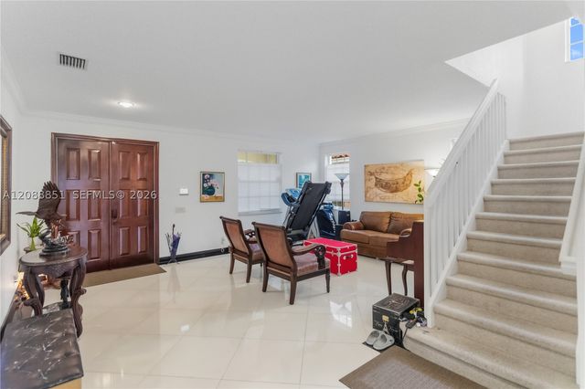 1642 Blue Jay Cir, Weston, FL 33327