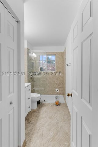 1642 Blue Jay Cir, Weston, FL 33327