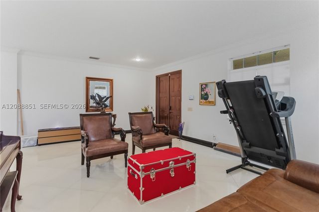 1642 Blue Jay Cir, Weston, FL 33327