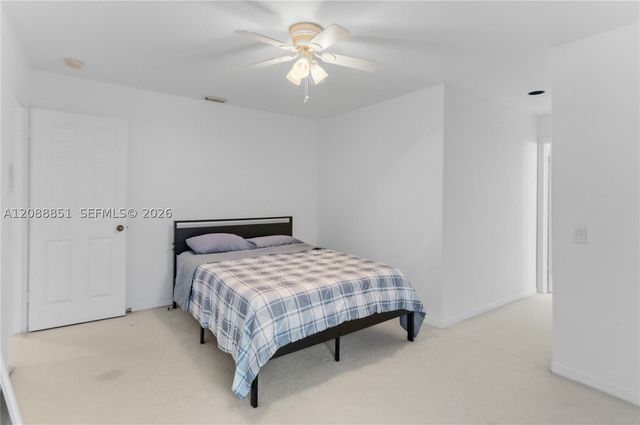 1642 Blue Jay Cir, Weston, FL 33327