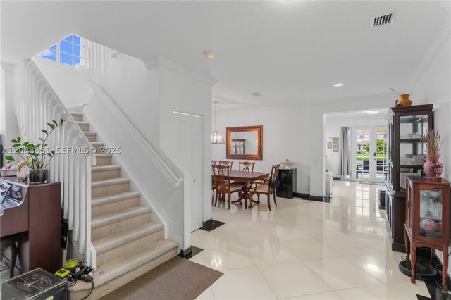 1642 Blue Jay Cir, Weston, FL 33327