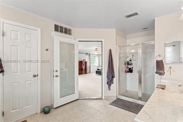 1642 Blue Jay Cir, Weston, FL 33327