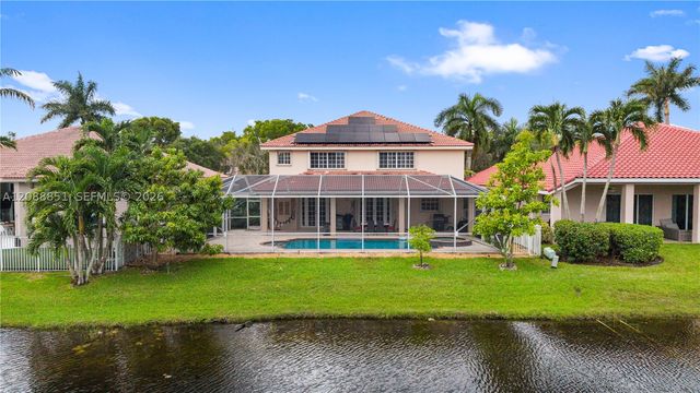 1642 Blue Jay Cir, Weston, FL 33327