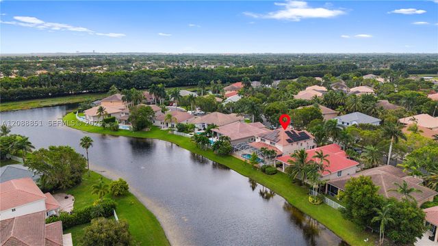 1642 Blue Jay Cir, Weston, FL 33327