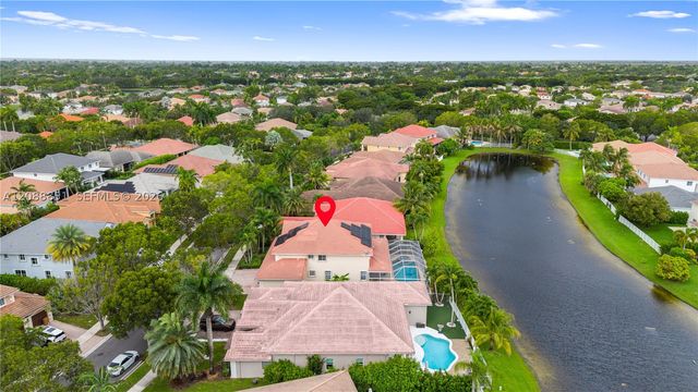 1642 Blue Jay Cir, Weston, FL 33327
