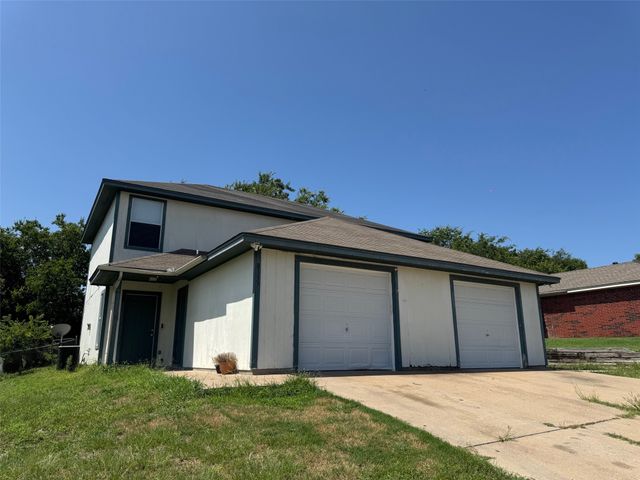 8133 Julie Avenue, Fort Worth, TX 76116