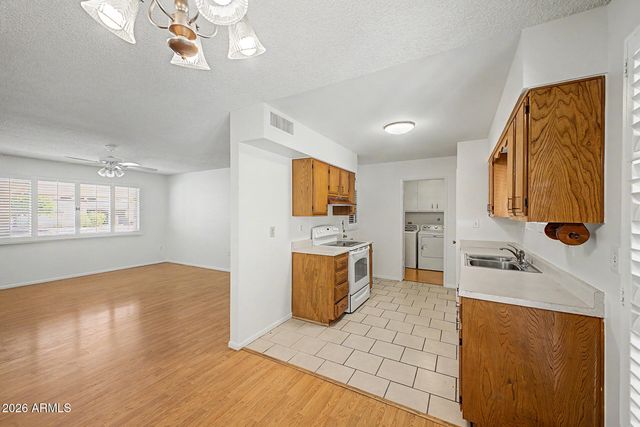 10216 W IRONWOOD Drive, Sun City, AZ 85351