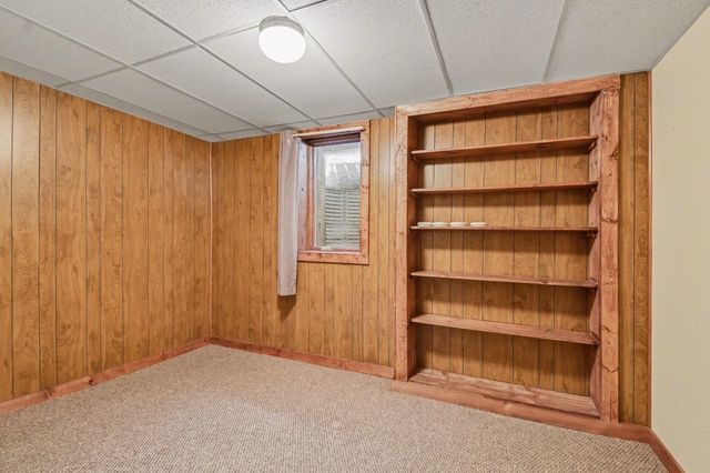 11510 E Lee Mann Road, Northport, MI 49670