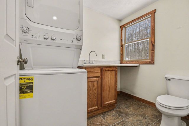 11510 E Lee Mann Road, Northport, MI 49670