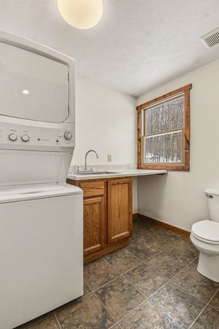 11510 E Lee Mann Road, Northport, MI 49670