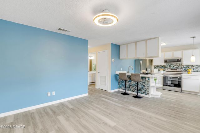 1601 Big Tree Rd Apt 807, Daytona Beach, FL 32119