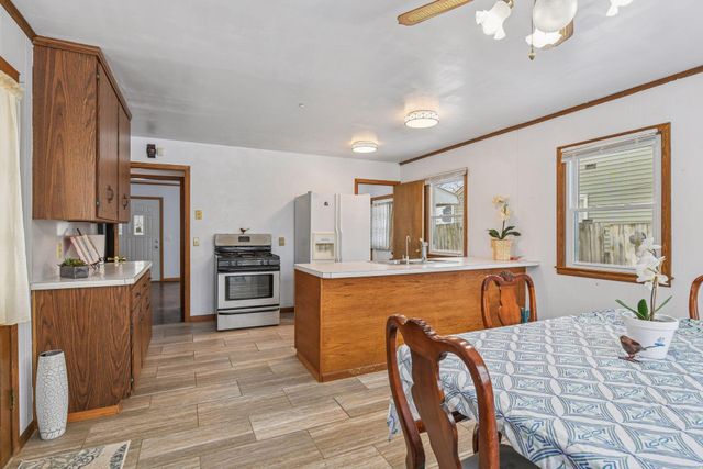 5143 Knox Avenue N, Minneapolis, MN 55430