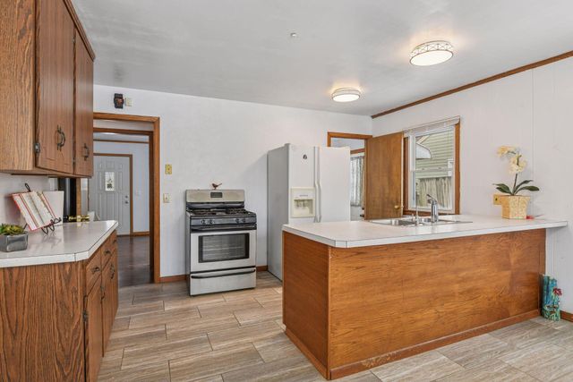 5143 Knox Avenue N, Minneapolis, MN 55430