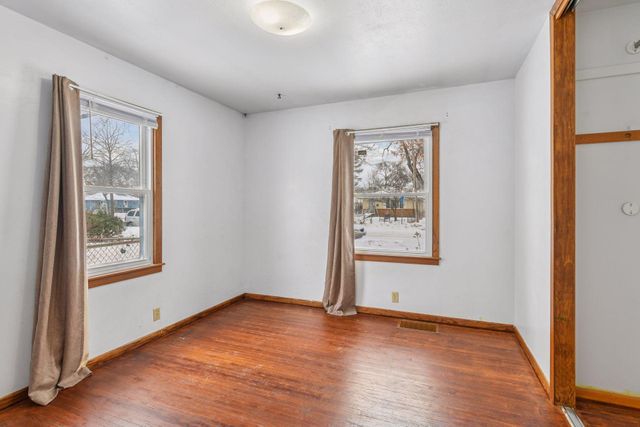 5143 Knox Avenue N, Minneapolis, MN 55430