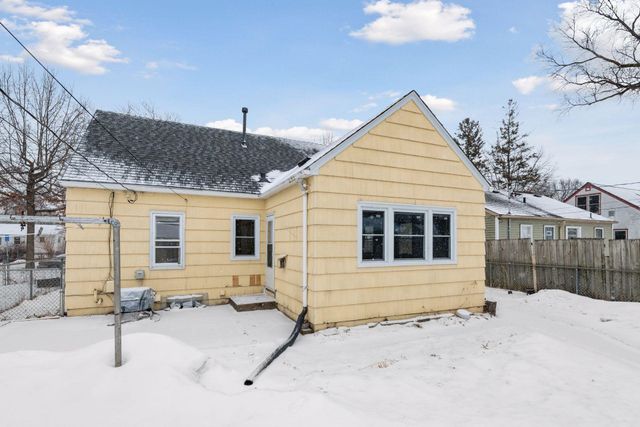 5143 Knox Avenue N, Minneapolis, MN 55430