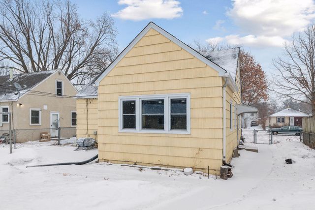 5143 Knox Avenue N, Minneapolis, MN 55430