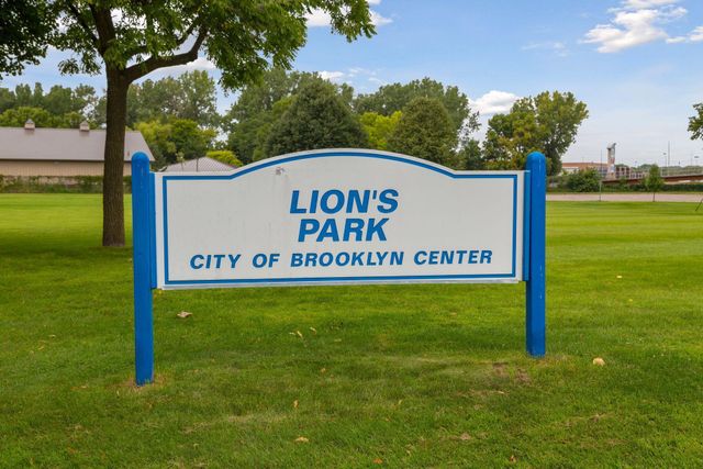 5143 Knox Avenue N, Minneapolis, MN 55430