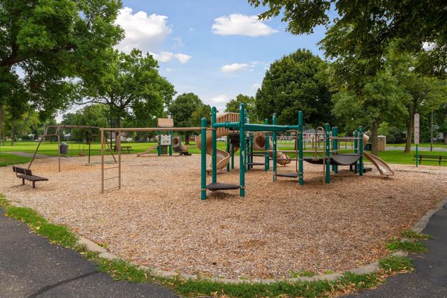 5143 Knox Avenue N, Minneapolis, MN 55430