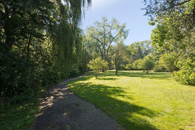 5143 Knox Avenue N, Minneapolis, MN 55430