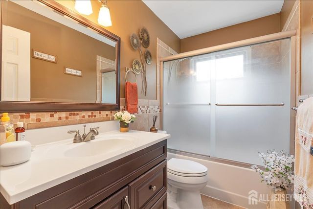 53 University Road, East Brunswick, NJ 08816