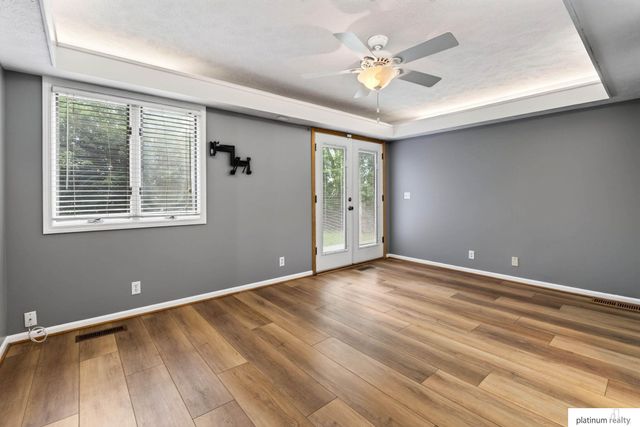 2601 S 48th Avenue S, Omaha, NE 68106