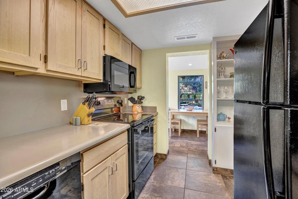 Image 15 of property listing at 370 BEAR WALLOW Lane, Sedona, AZ 86336