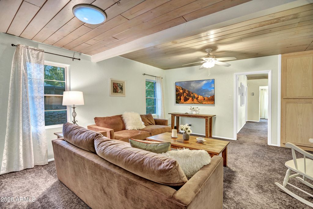 Image 20 of property listing at 370 BEAR WALLOW Lane, Sedona, AZ 86336