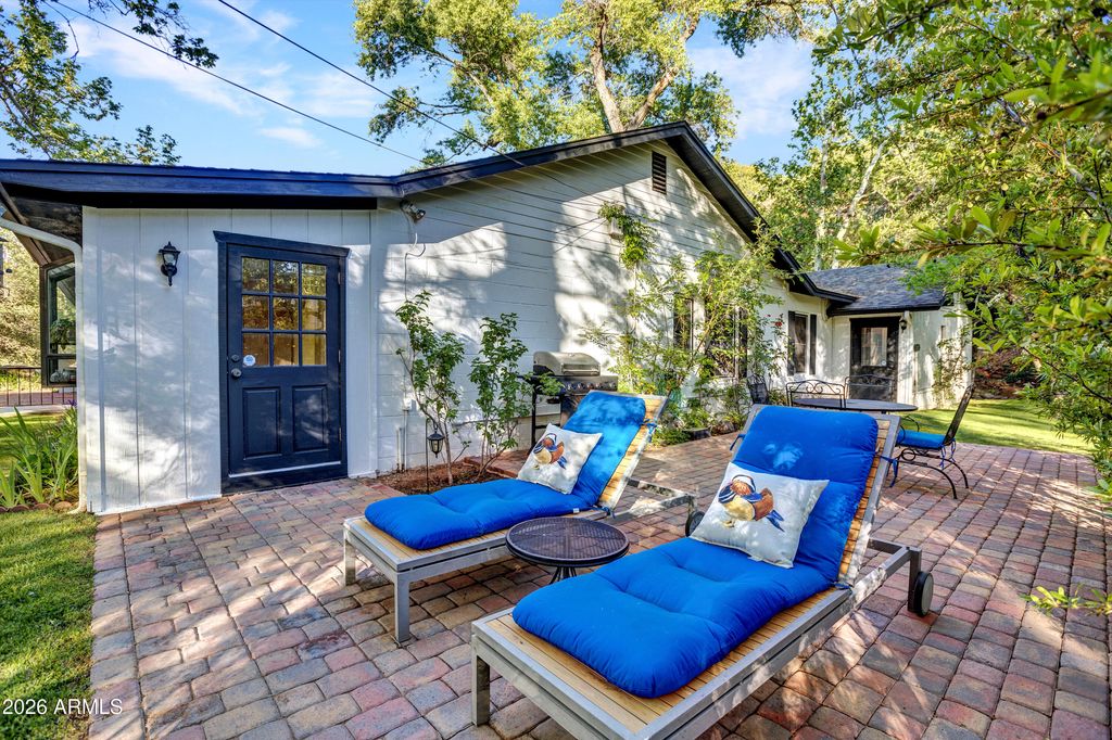 Image 26 of property listing at 370 BEAR WALLOW Lane, Sedona, AZ 86336