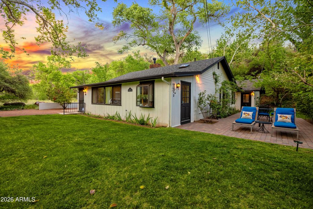 Image 4 of property listing at 370 BEAR WALLOW Lane, Sedona, AZ 86336