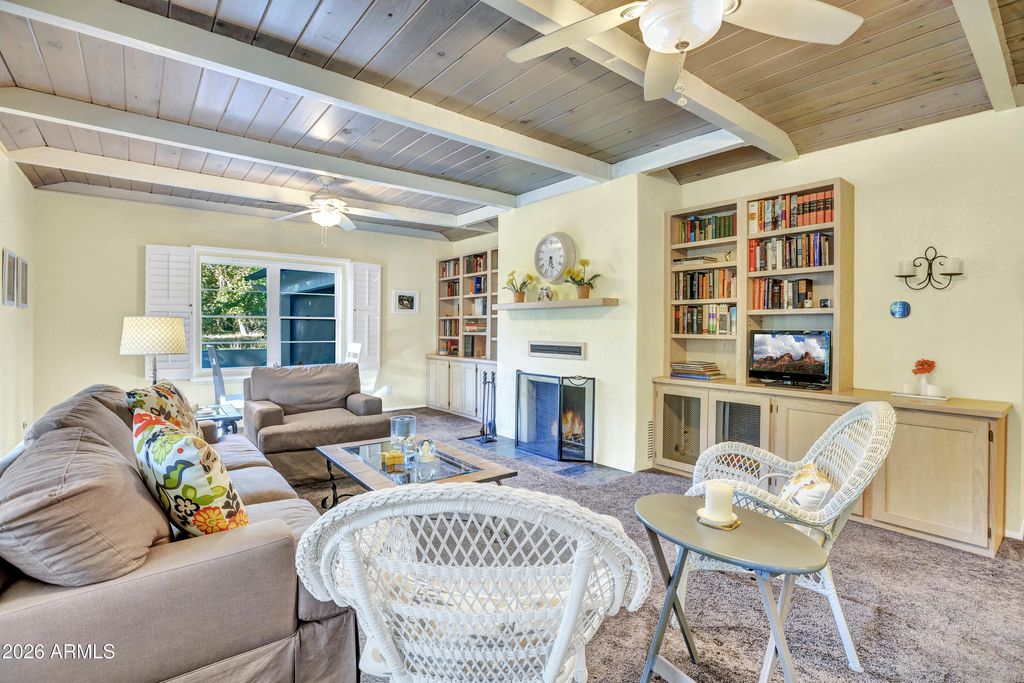 Image 6 of property listing at 370 BEAR WALLOW Lane, Sedona, AZ 86336